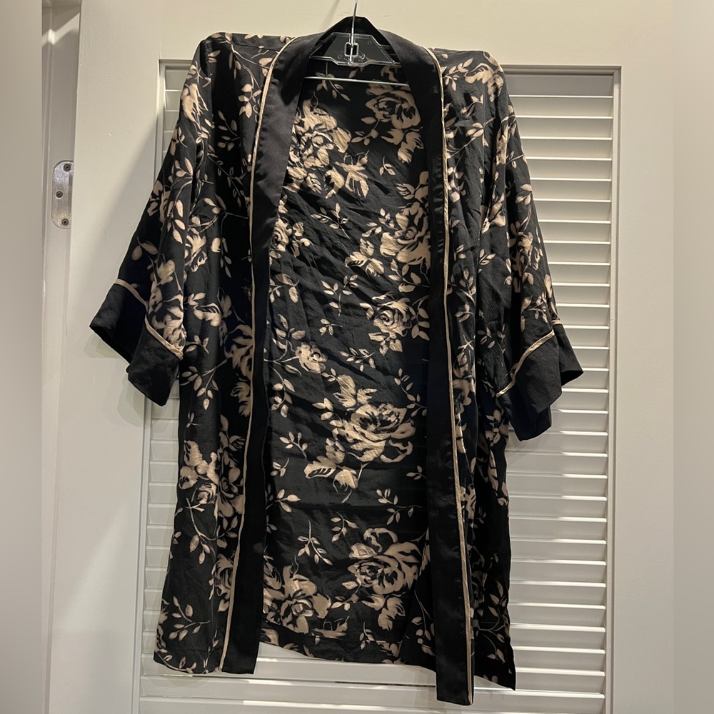 Babaton: Kimono
